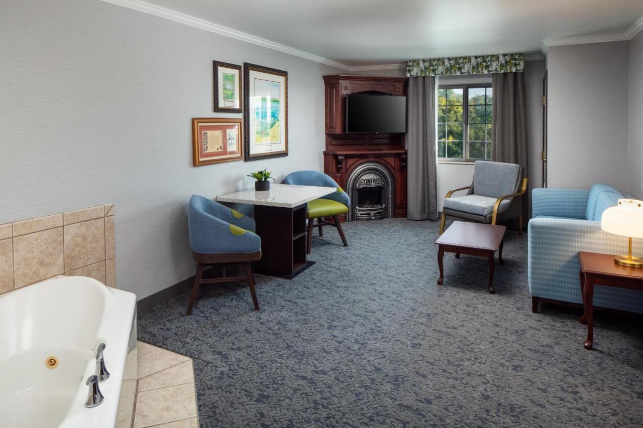 Irish Cottage Inn & Suites 갈레나 외부 사진