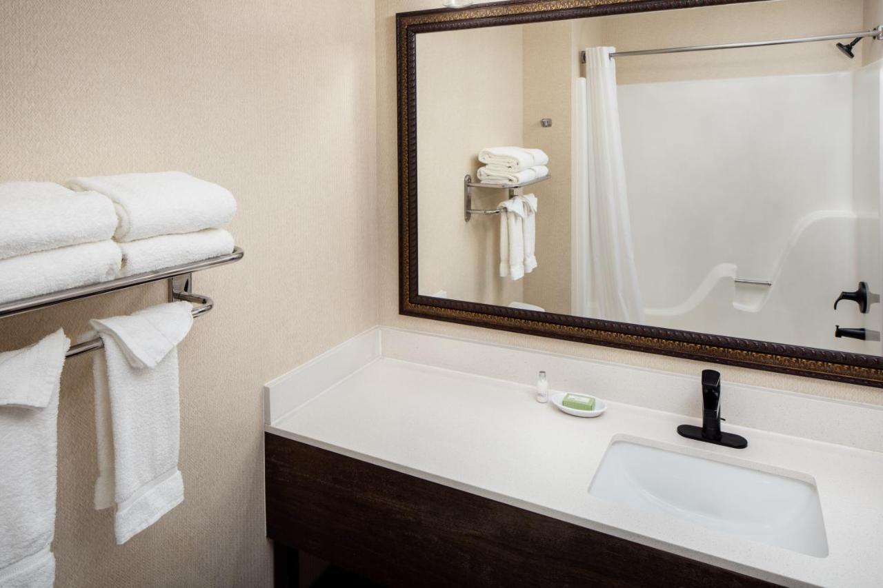 Irish Cottage Inn & Suites 갈레나 외부 사진
