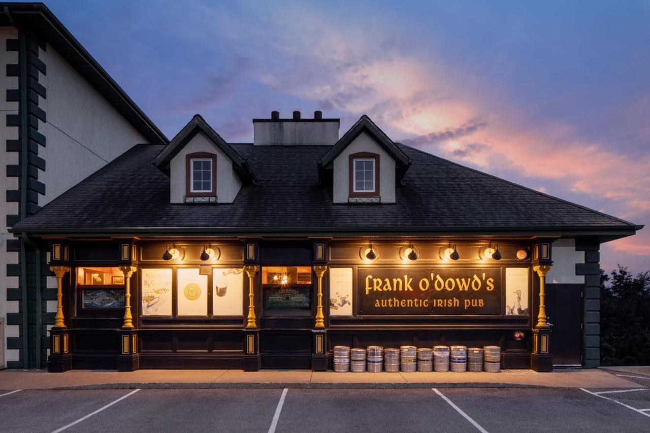 Irish Cottage Inn & Suites 갈레나 외부 사진