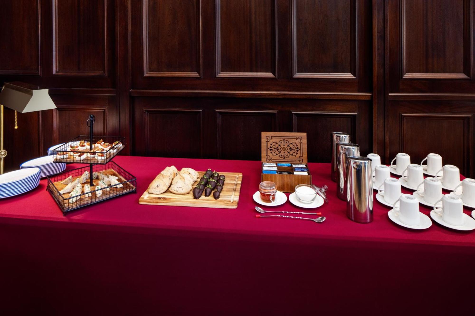 Irish Cottage Inn & Suites 갈레나 외부 사진