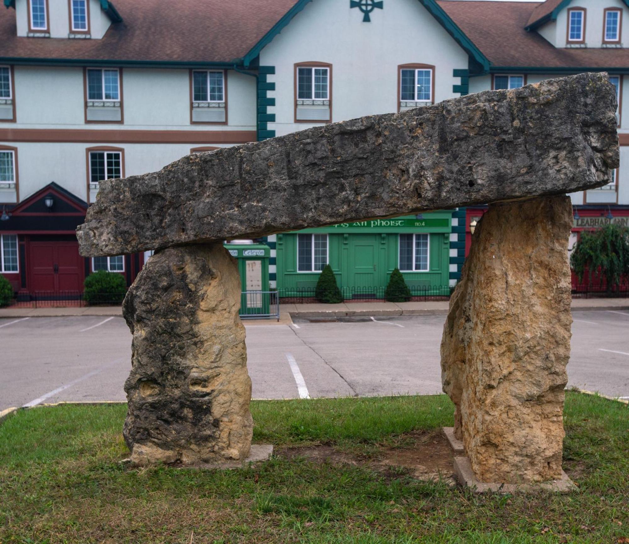 Irish Cottage Inn & Suites 갈레나 외부 사진