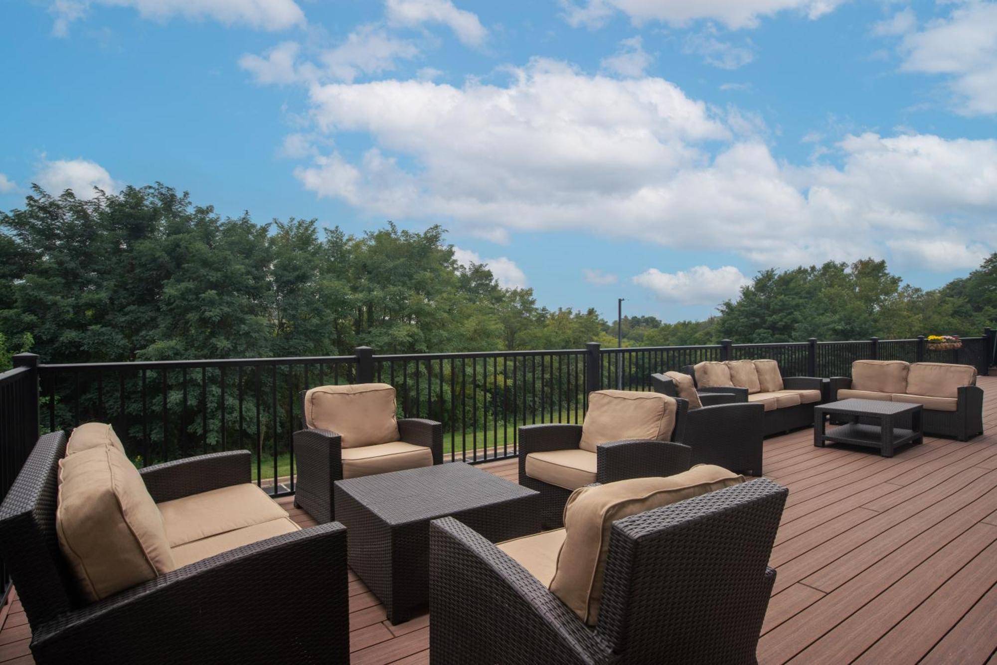 Irish Cottage Inn & Suites 갈레나 외부 사진