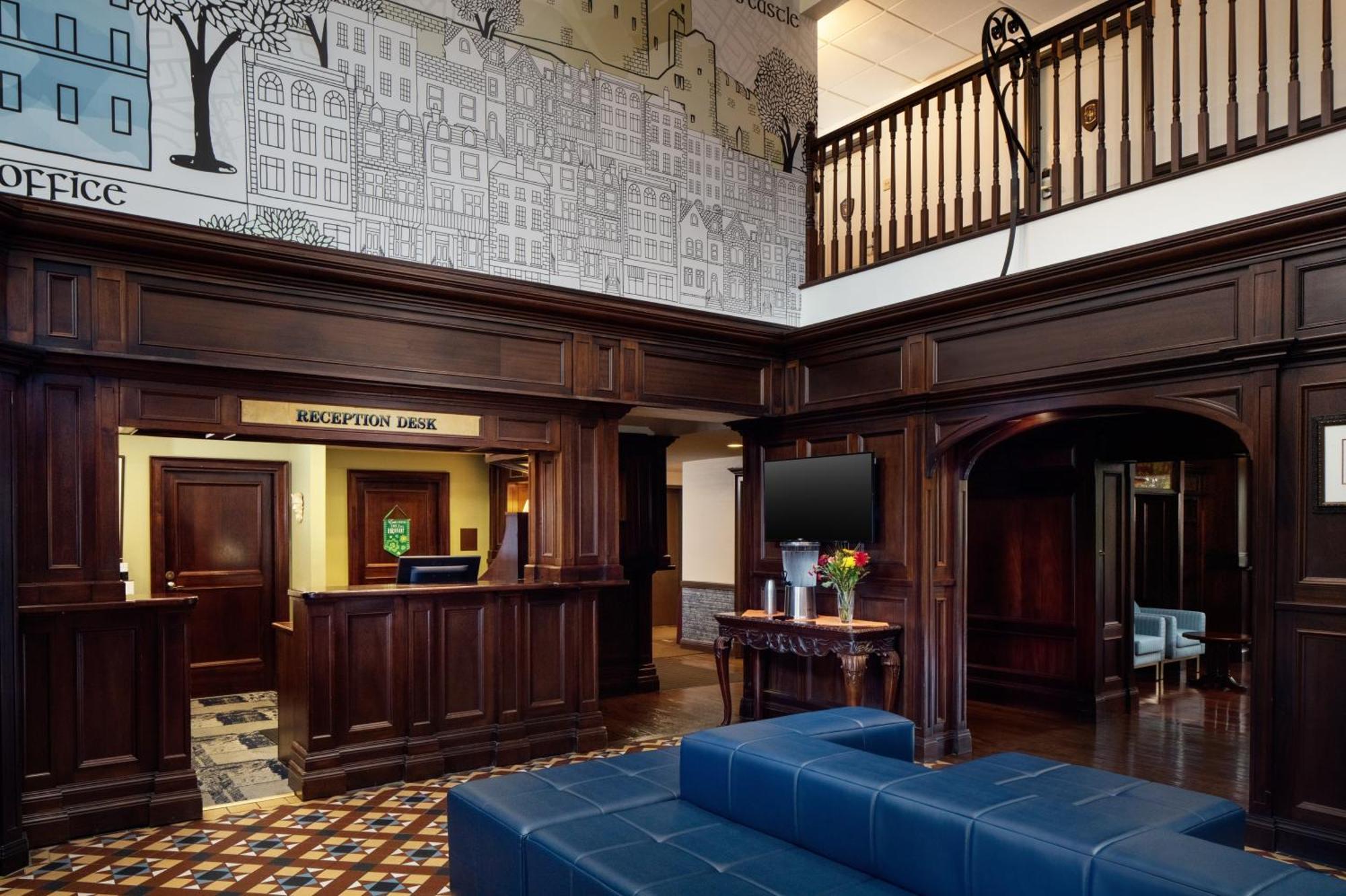 Irish Cottage Inn & Suites 갈레나 외부 사진